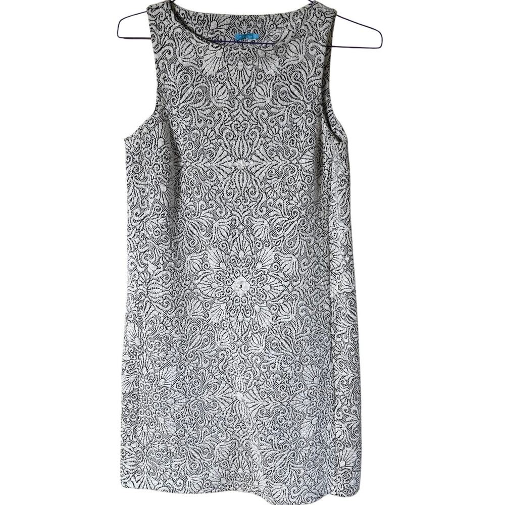 J. McLaughlin Jacquard Shift Dress SZ S Metalasse Textured Stretch Black Cream